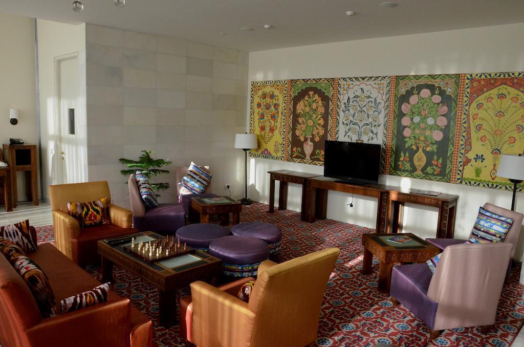 Dushanbe Serena Hotel Exterior photo