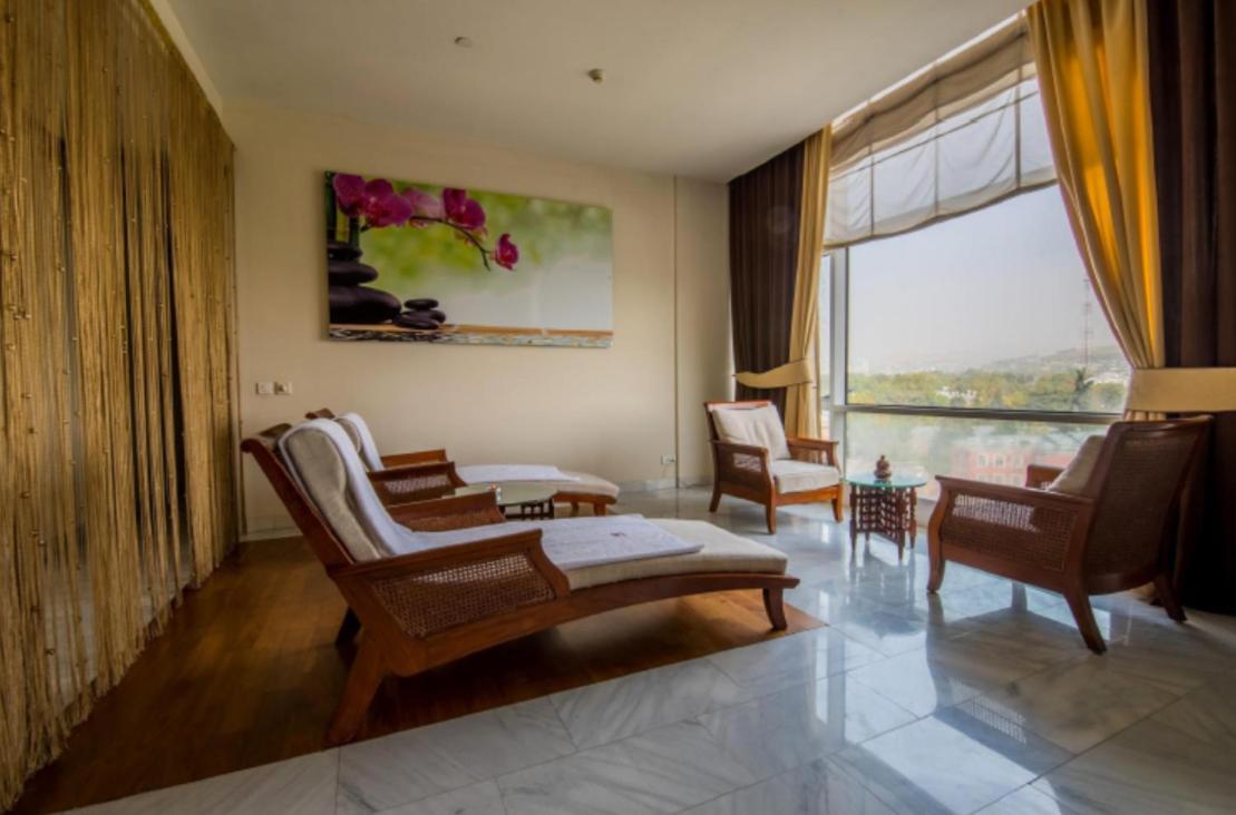 Dushanbe Serena Hotel Exterior photo